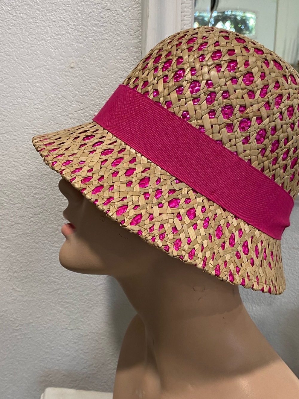 ‼️Made in Italy Woven Straw Bucket Hat with Hot Pink Band